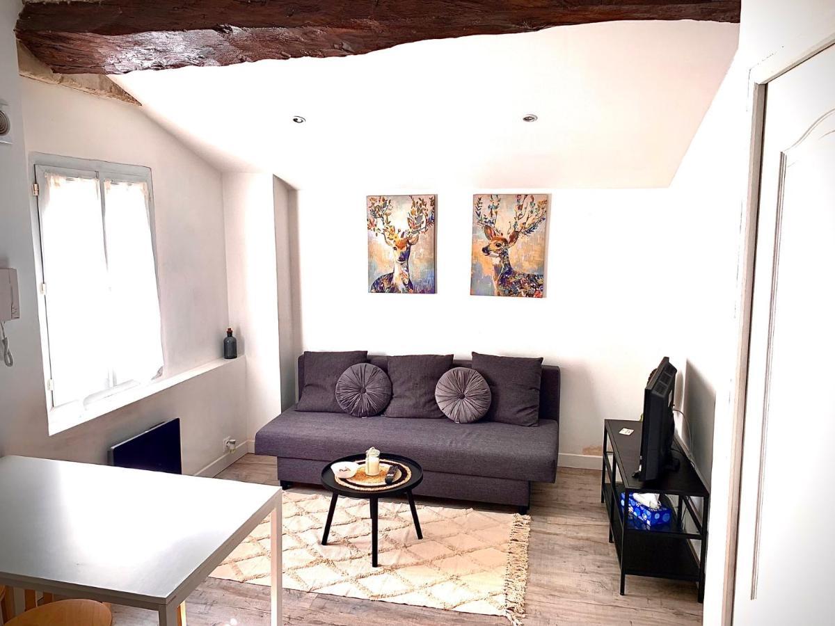 Modernguestniort - Paradis Bagian luar foto