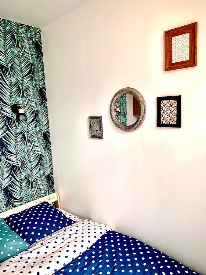 Modernguestniort - Paradis Bagian luar foto